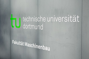 Fakultätsbeschilderung Die Beschilderung an der Fakultät für Maschinenbau.